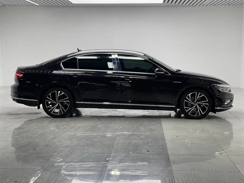 Volkswagen Magotan 2021 из CN, фото 2