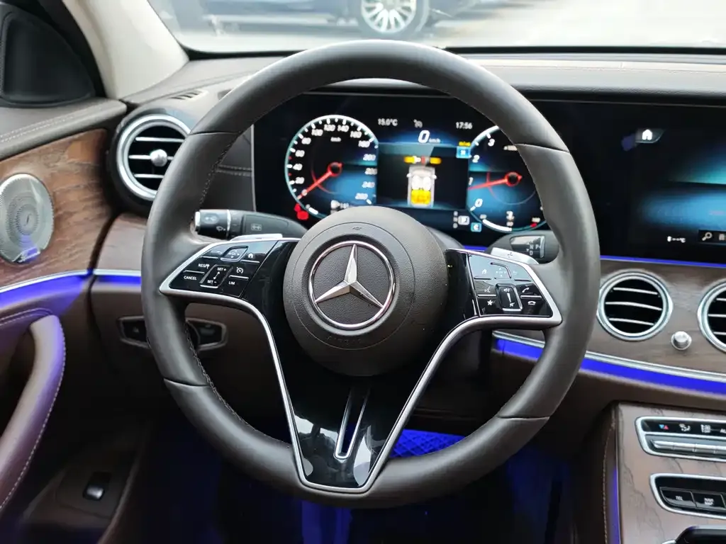 Mercedes-Benz E-Class 2023 из CN, фото 10