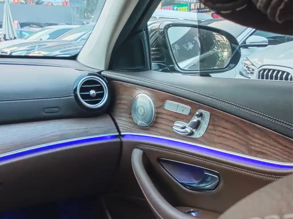 Mercedes-Benz E-Class 2023 из CN, фото 5