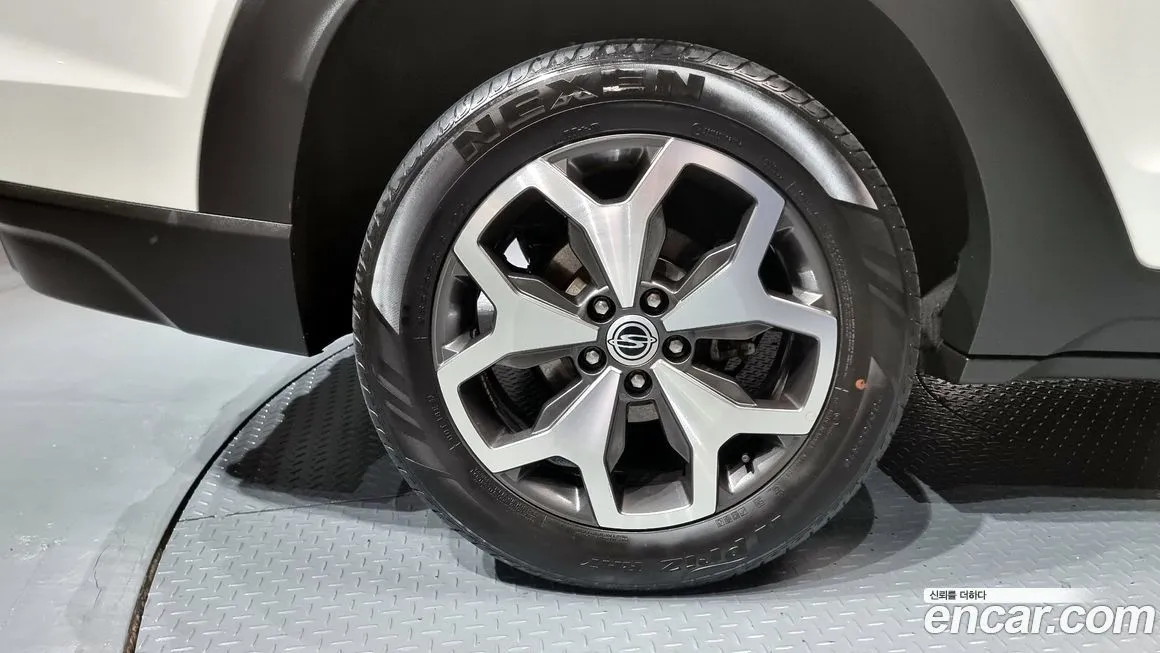 KG Mobility (Ssangyong) Torres 2023 из KR, фото 4