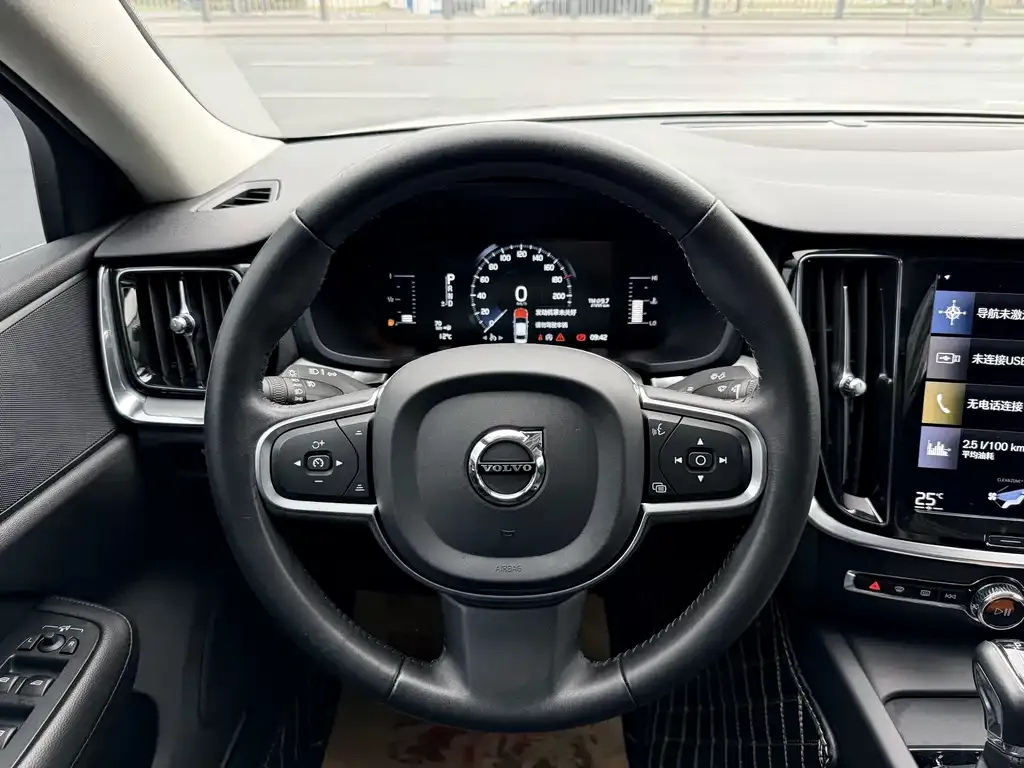 Volvo S60 2021 из CN, фото 6