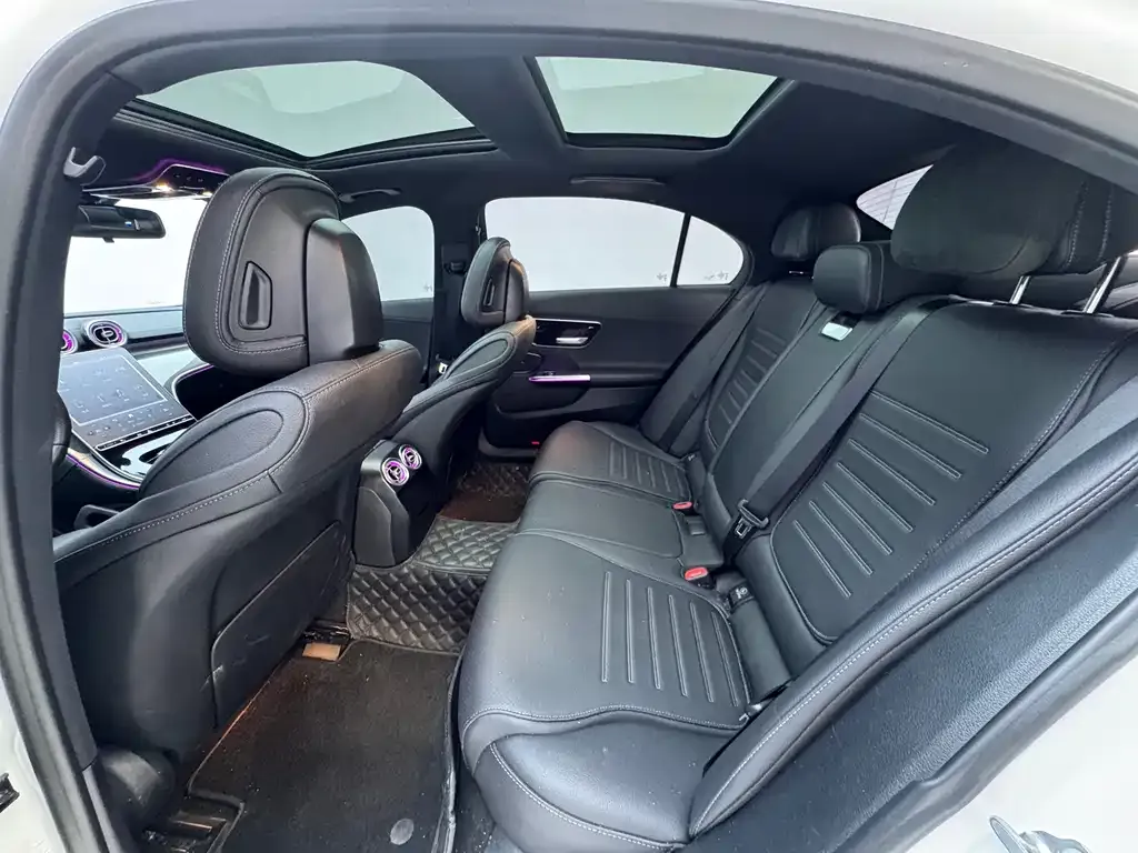 Mercedes-Benz C-Class 2023 из CN, фото 10