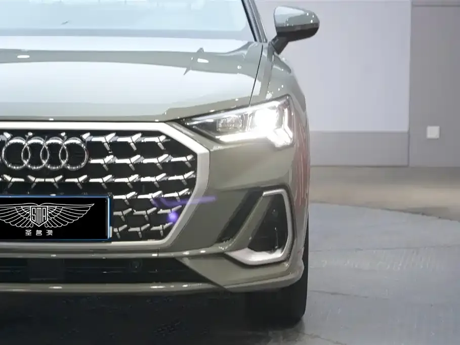 Audi Q3 2024 из CN, фото 7