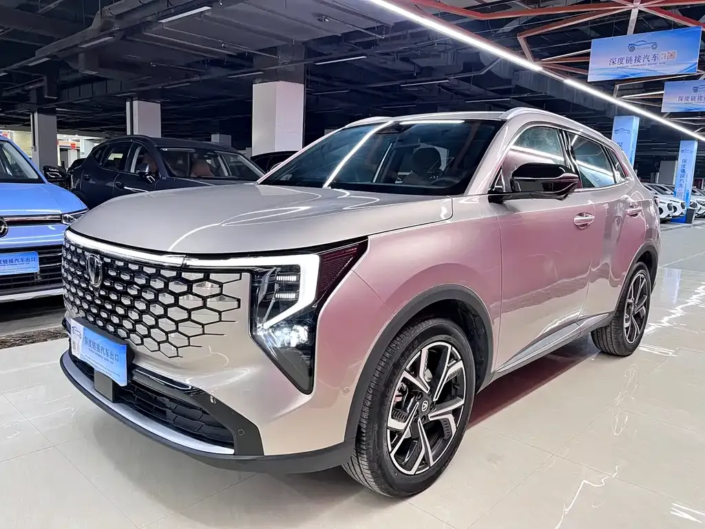 Changan CS55PLUS — фото 1