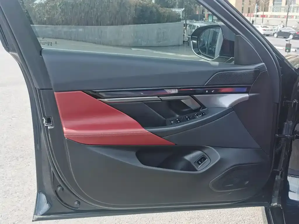 BMW i5 2025 из CN, фото 2