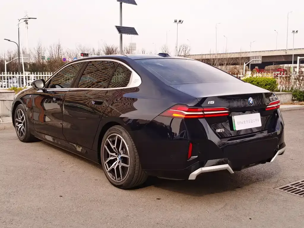 BMW i5 2025 из CN, фото 9