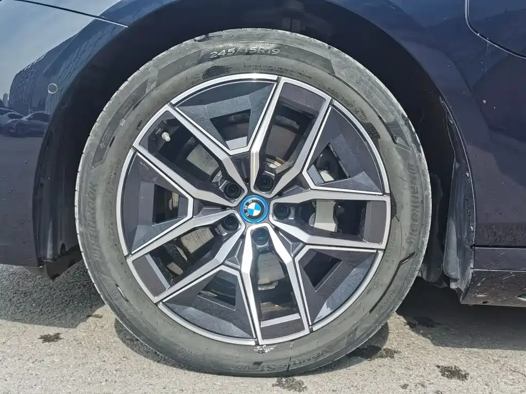 BMW i5 2025 из CN, фото 10