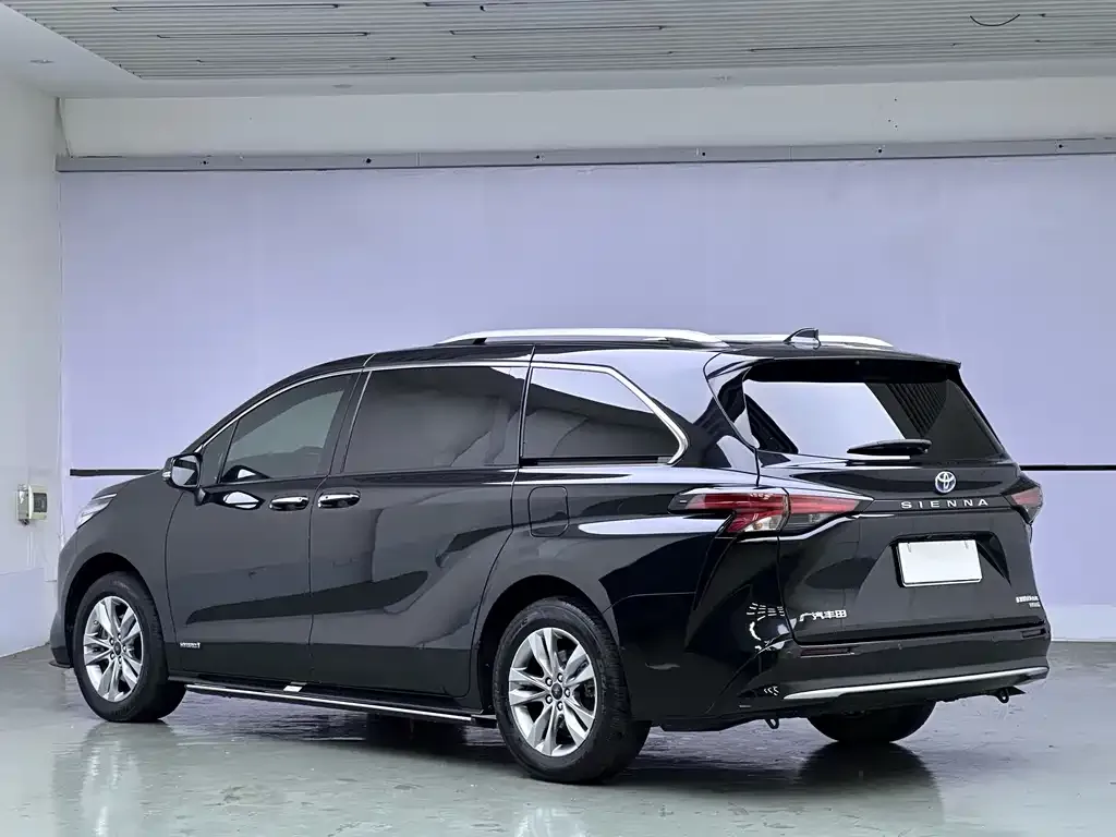 Toyota Sienna 2022 из CN, фото 4