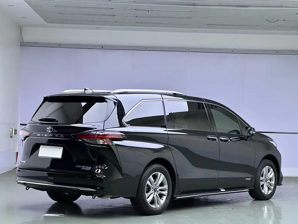 Toyota Sienna 2022 из CN, фото 8