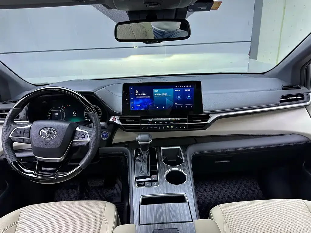 Toyota Sienna 2022 из CN, фото 10