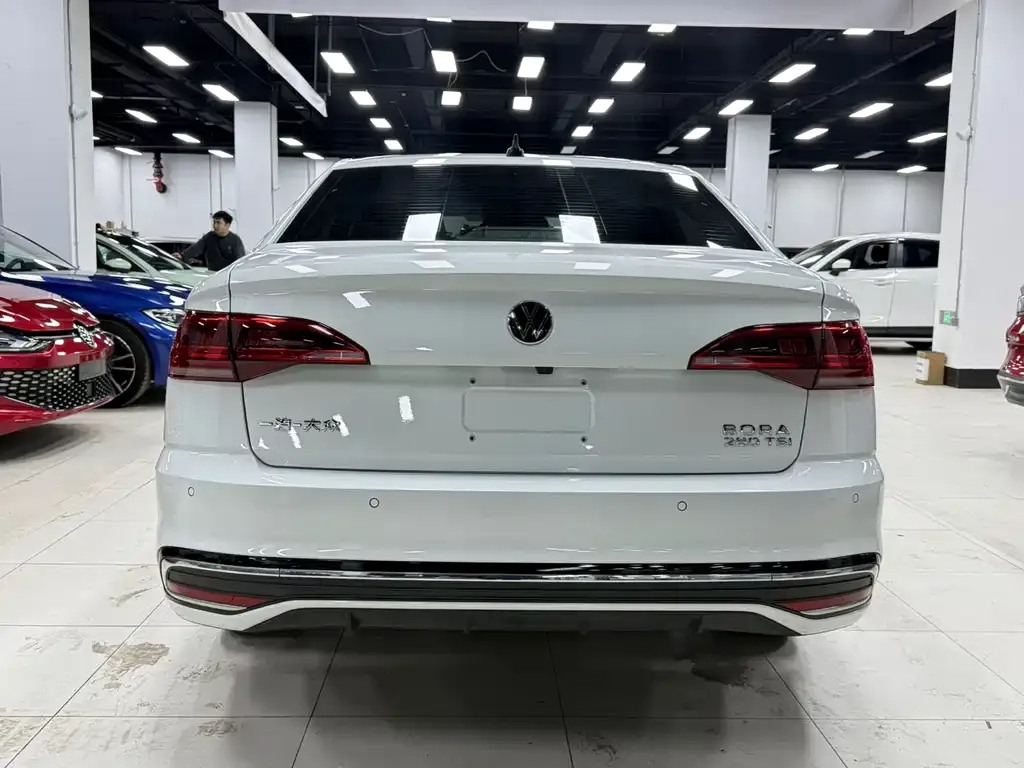 Volkswagen Bora 2023 из CN, фото 5