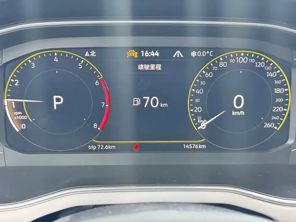Volkswagen Bora 2023 из CN, фото 9