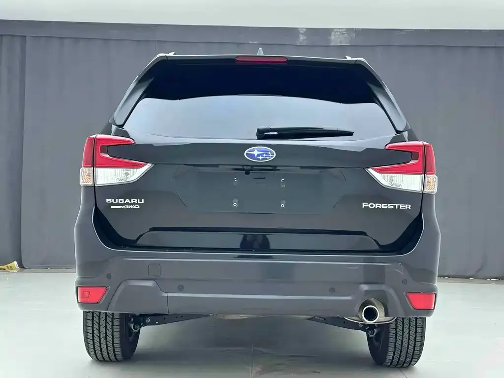 Subaru Forester — фото 2
