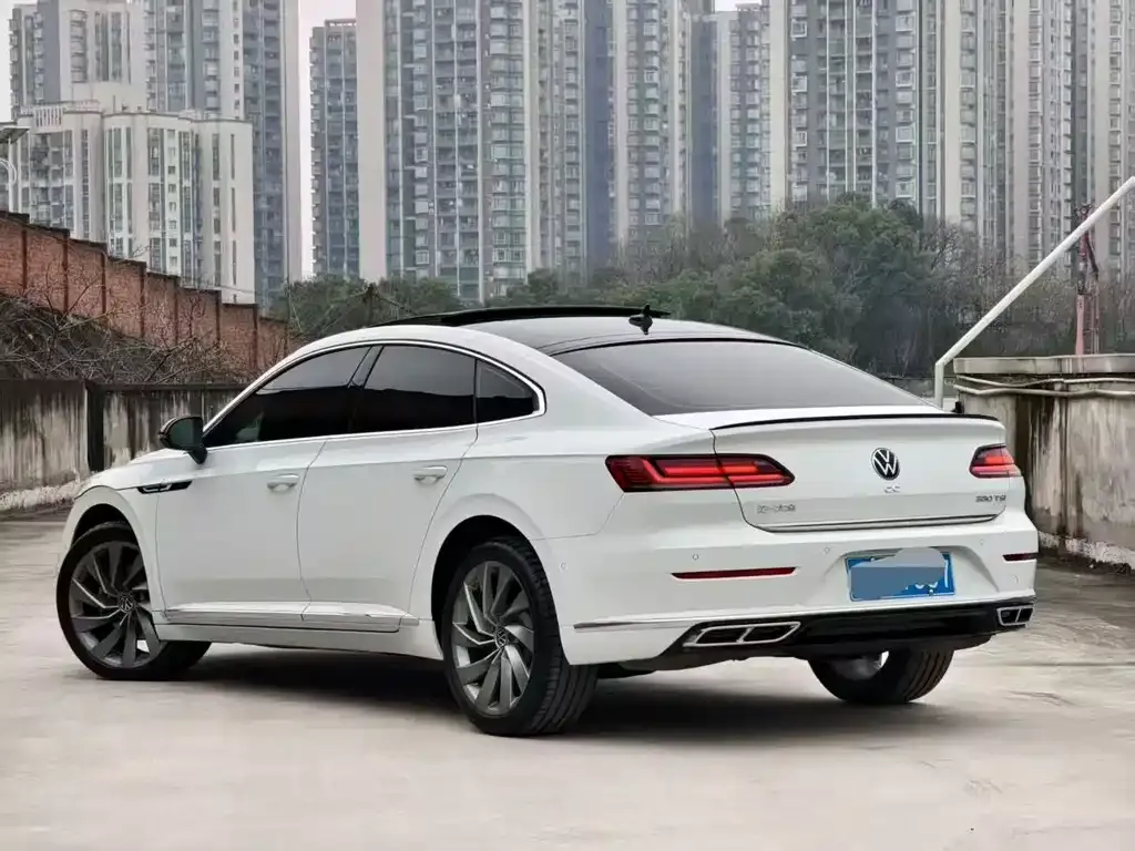 Volkswagen CC 2024 из CN, фото 3