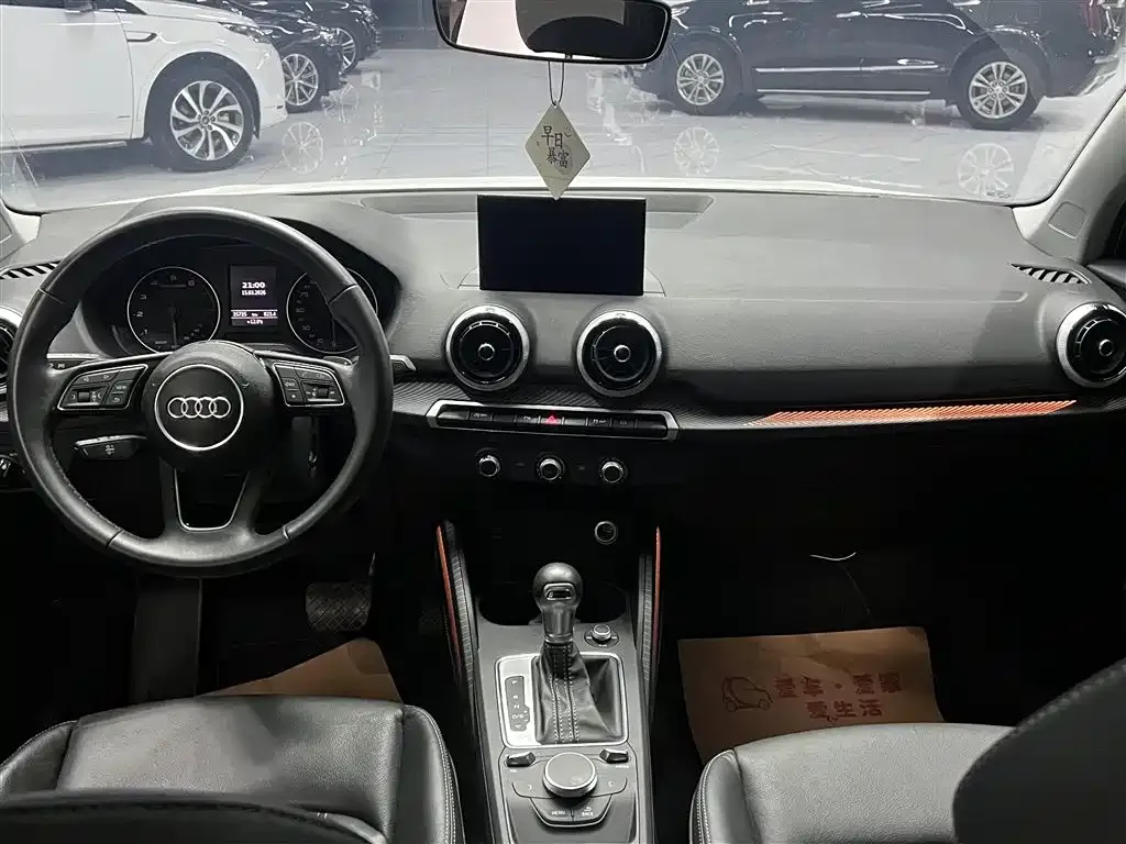 Audi Q2L 2023 из CN, фото 2