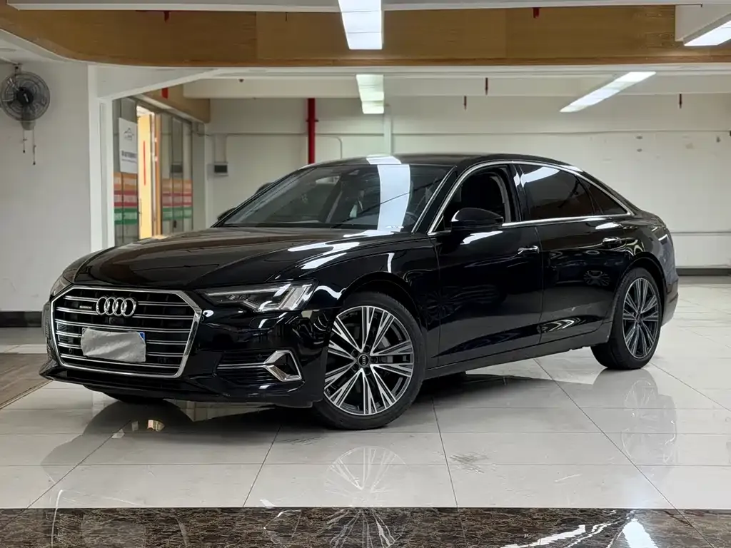 Audi A6L 2023 из CN, фото 1