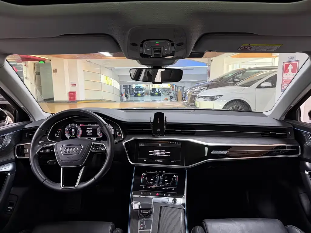 Audi A6L 2023 из CN, фото 6
