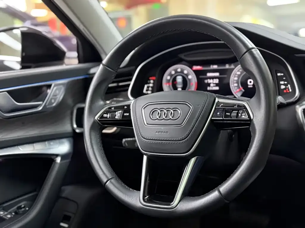 Audi A6L 2023 из CN, фото 7