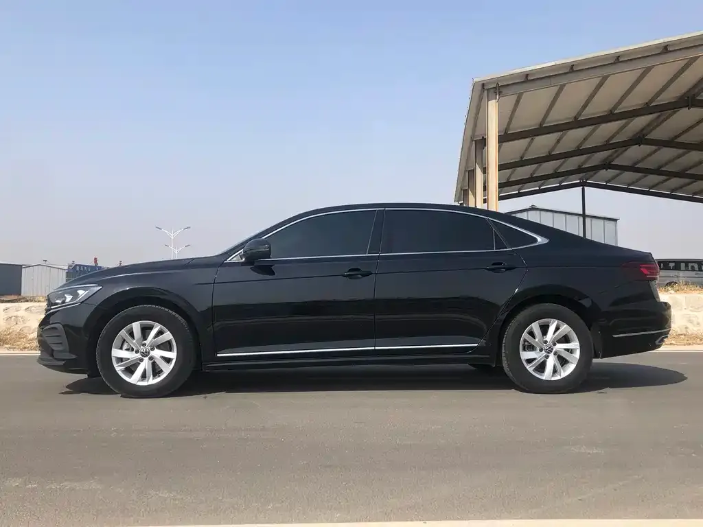 Volkswagen Passat — фото 4