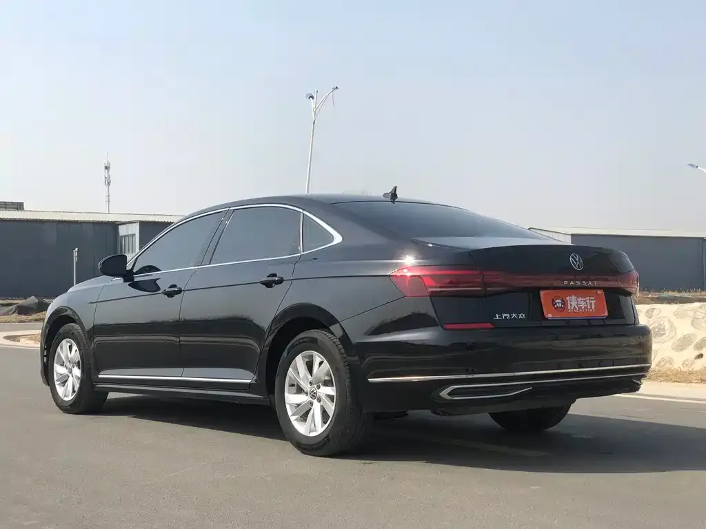 Volkswagen Passat — фото 3