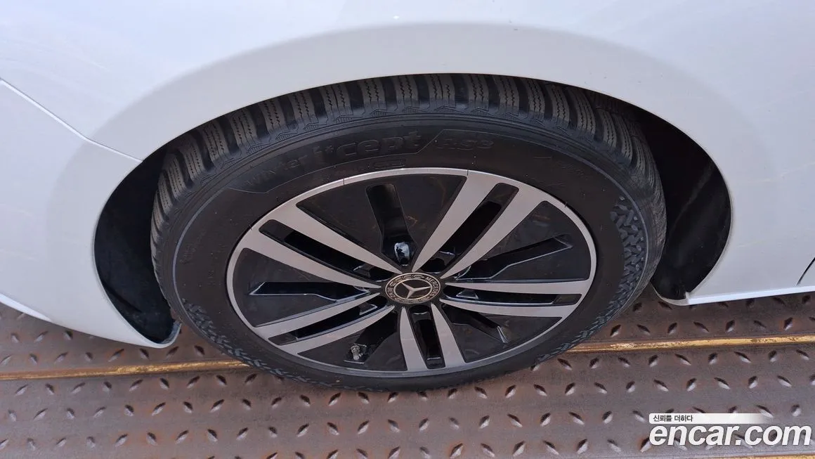 Mercedes-Benz A-Class 2023 из KR, фото 5