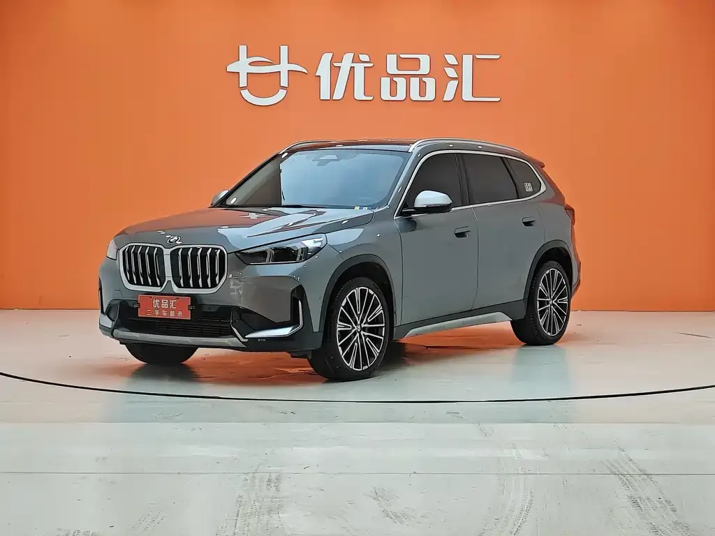 BMW X1 — фото 1