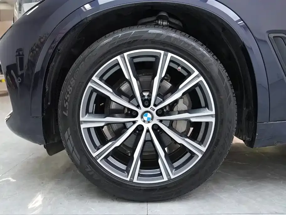 BMW X5 (Import) — фото 10