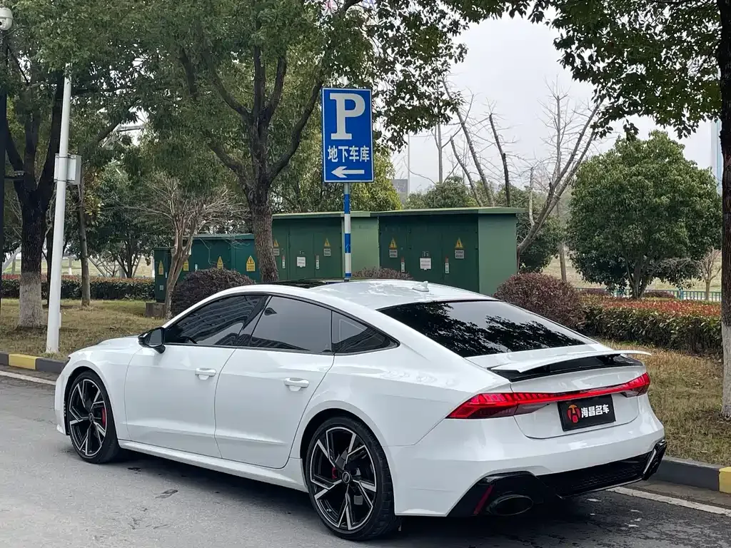 Audi A7 2024 из CN, фото 8