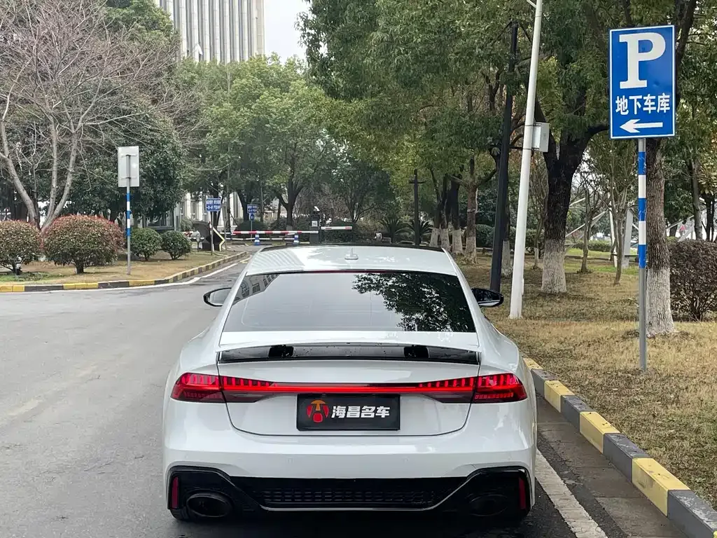 Audi A7 2024 из CN, фото 10