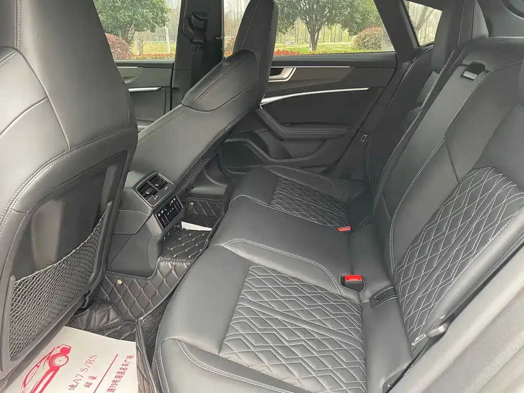 Audi A7 2024 из CN, фото 6