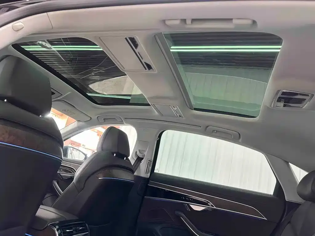 Audi A8 2021 из CN, фото 4