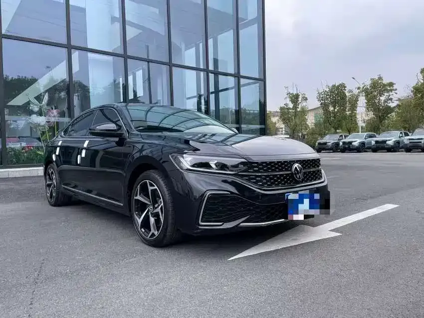 Volkswagen Passat — фото 7