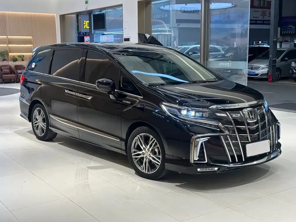 Honda Elysion 2021 из CN, фото 2