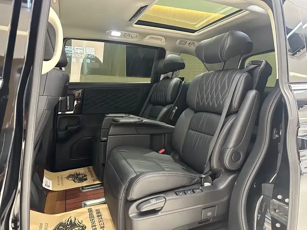 Honda Elysion 2021 из CN, фото 6
