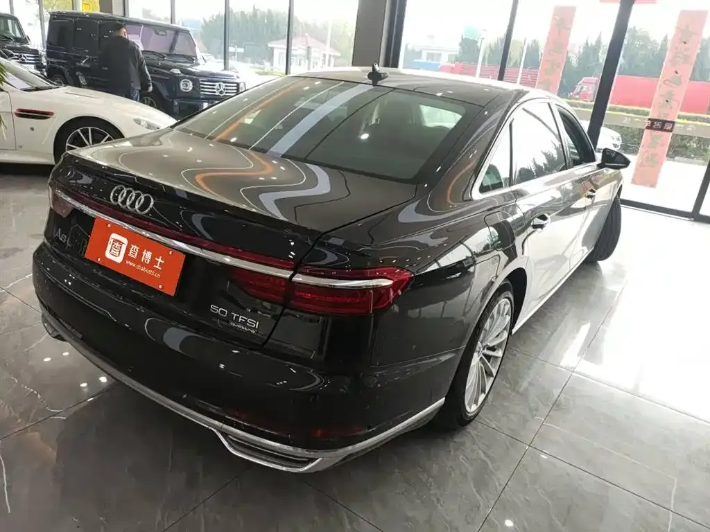 Audi A8 2021 из CN, фото 4