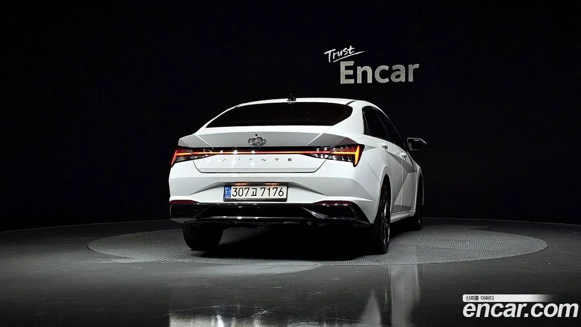 Hyundai AVANTE — фото 4