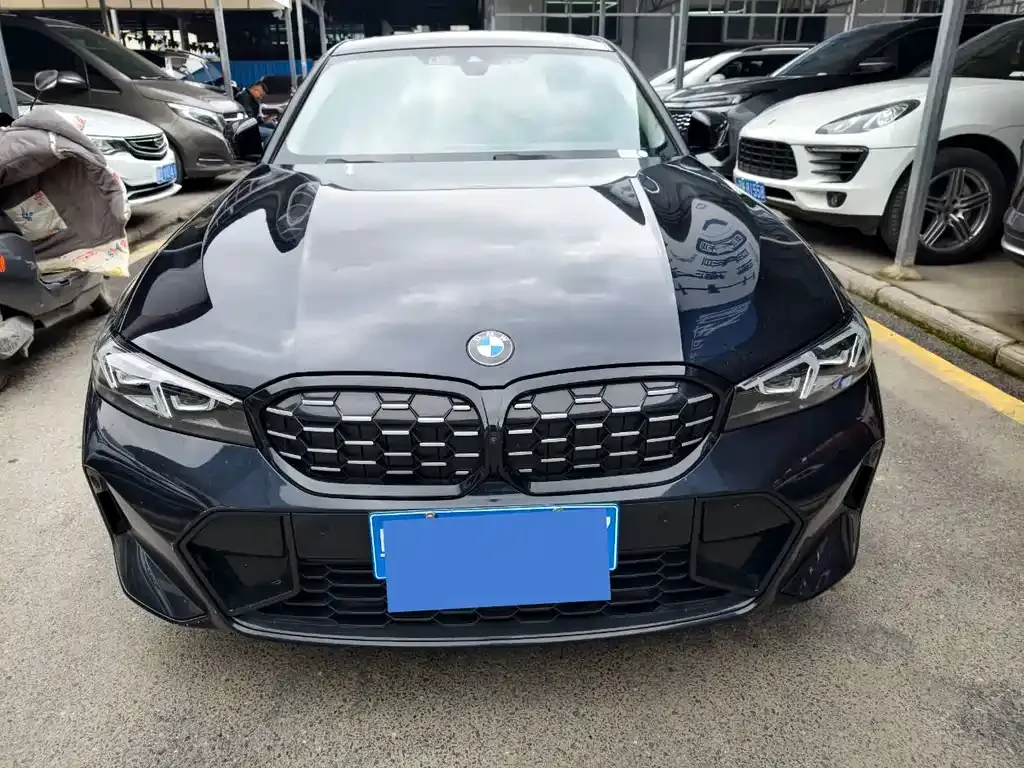 BMW 3 Series 2023 из CN, фото 1