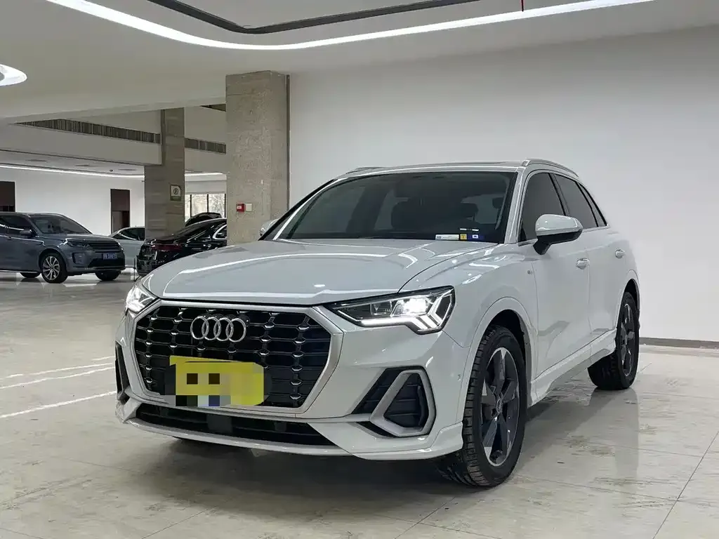 Audi Q3 2024 из CN, фото 1