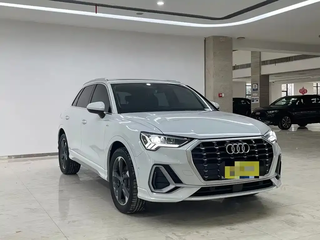 Audi Q3 2024 из CN, фото 3