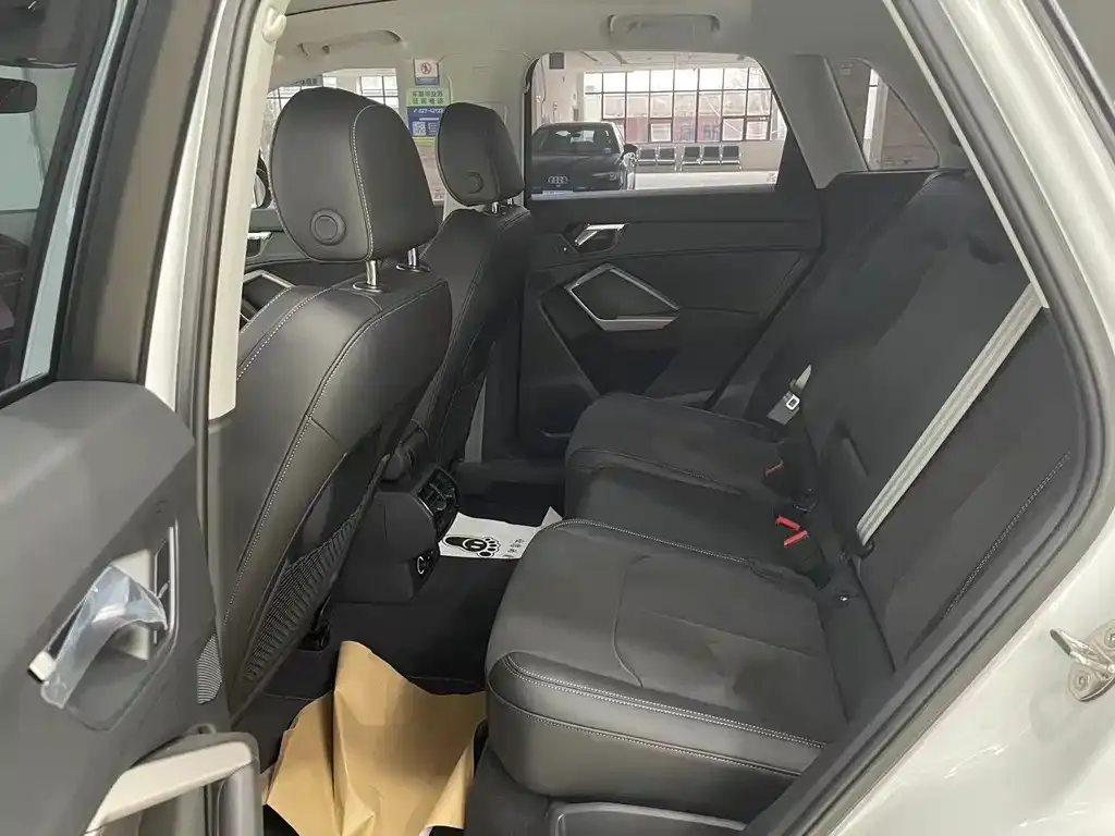 Audi Q3 2024 из CN, фото 4