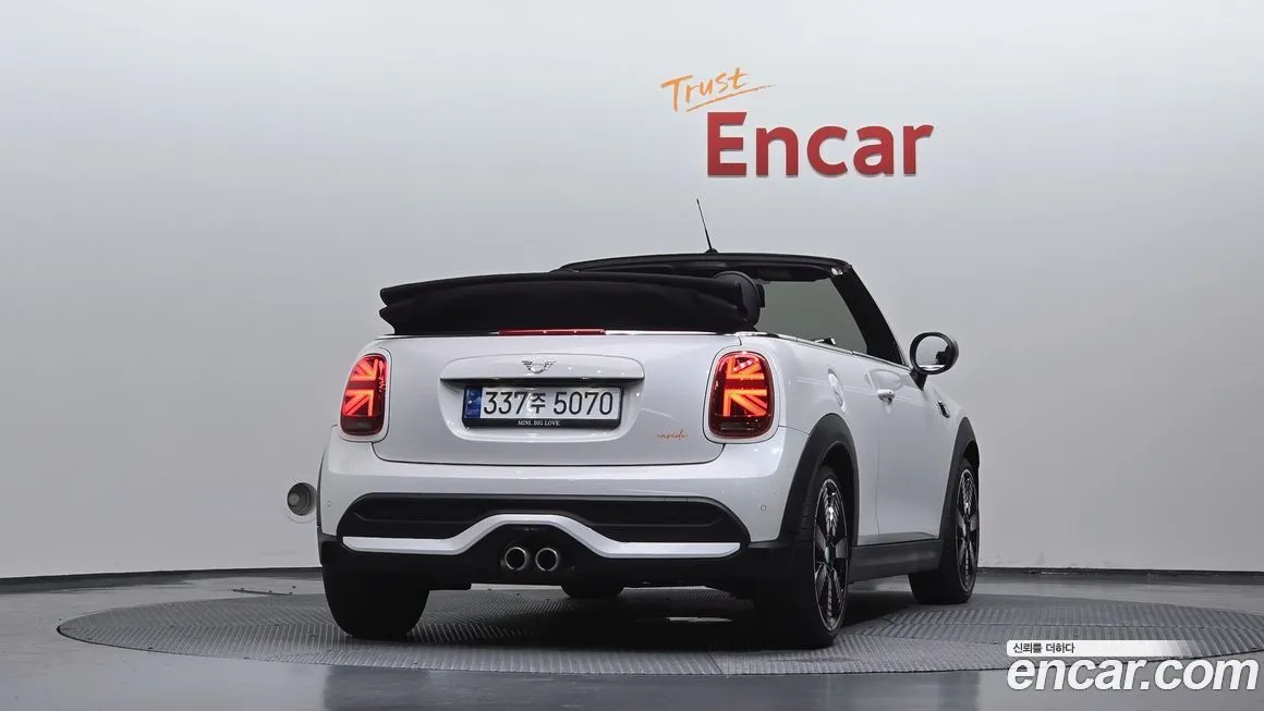 Mini Cooper Convertible 2023 из KR, фото 4