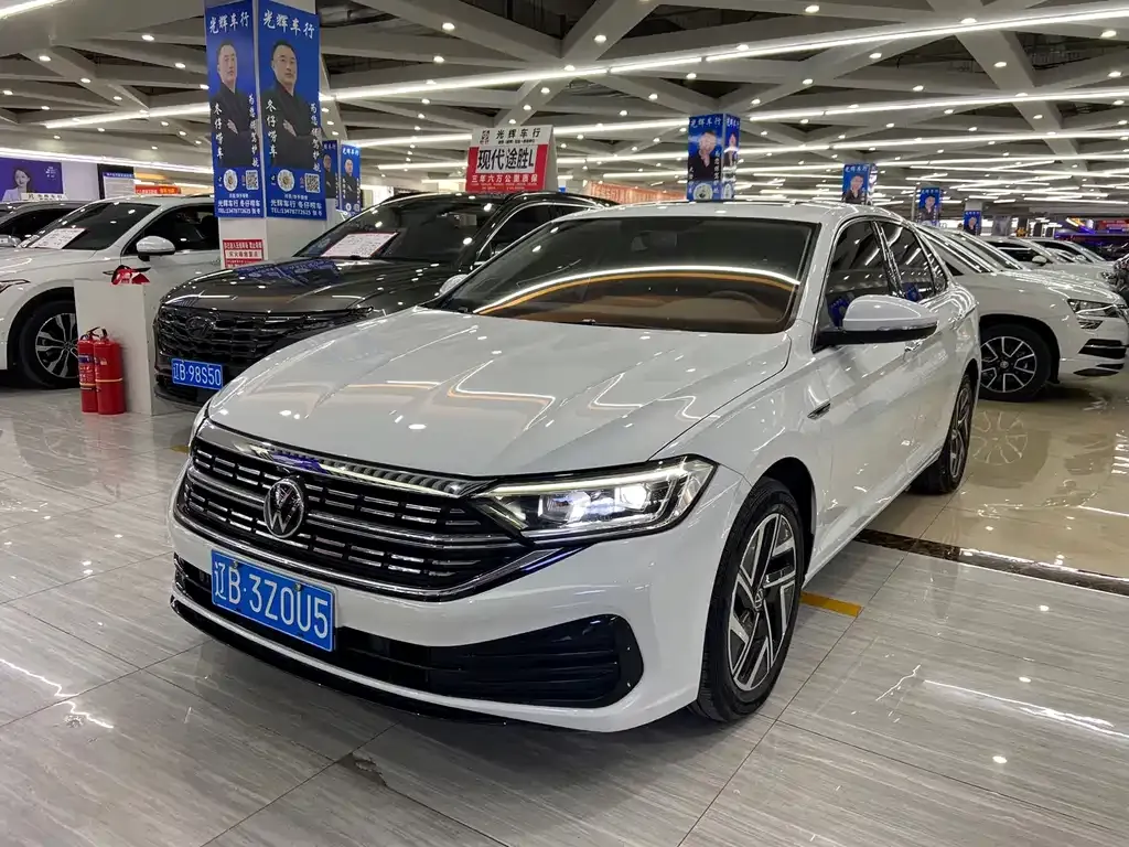 Volkswagen Sagitar 2022 из CN, фото 1