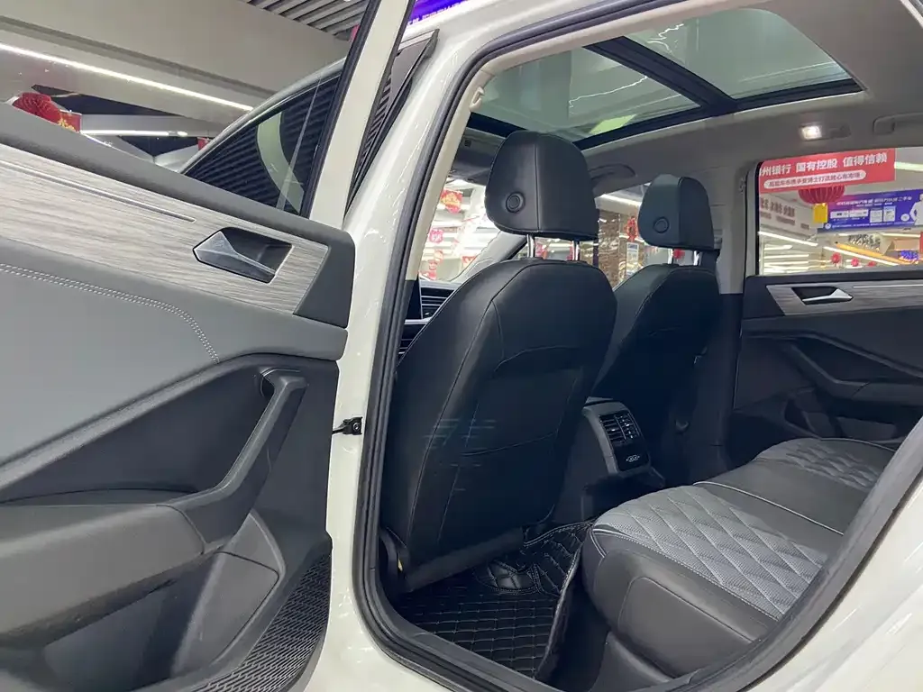 Volkswagen Sagitar 2022 из CN, фото 2