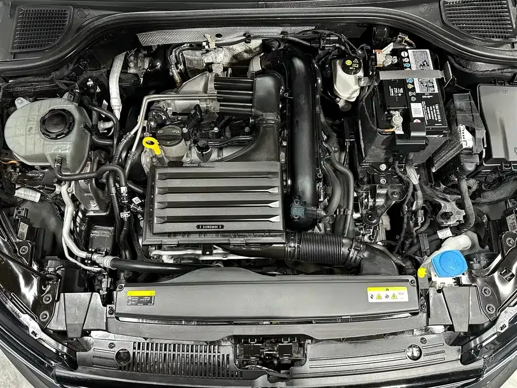Volkswagen Golf 2021 из CN, фото 8