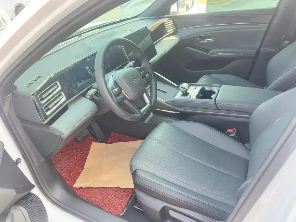 BYD Qin L 2025 из CN, фото 5