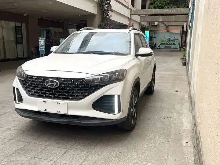 Hyundai ix35 — фото 1