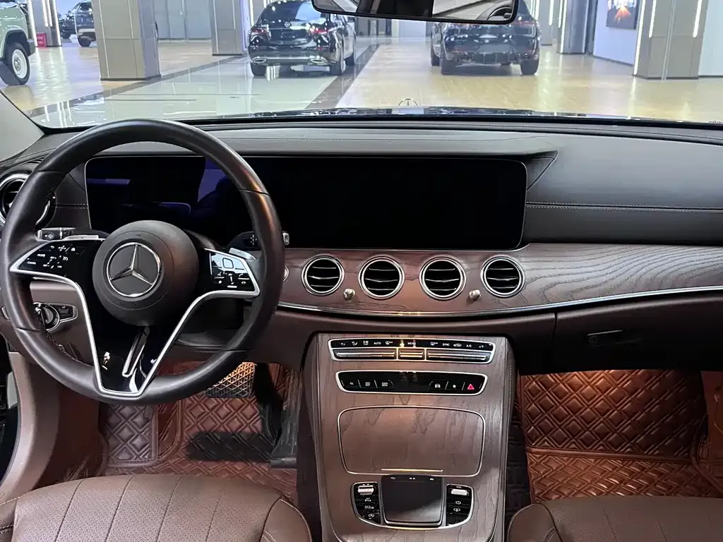 Mercedes-Benz E-Class 2023 из CN, фото 8