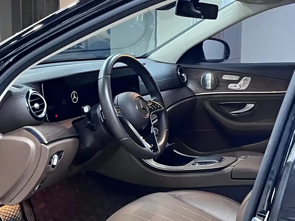 Mercedes-Benz E-Class 2023 из CN, фото 5