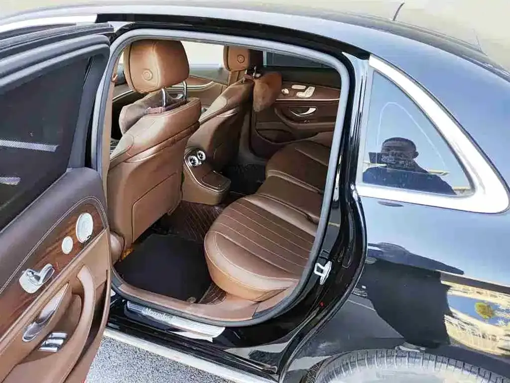 Mercedes-Benz E-Class 2023 из CN, фото 6
