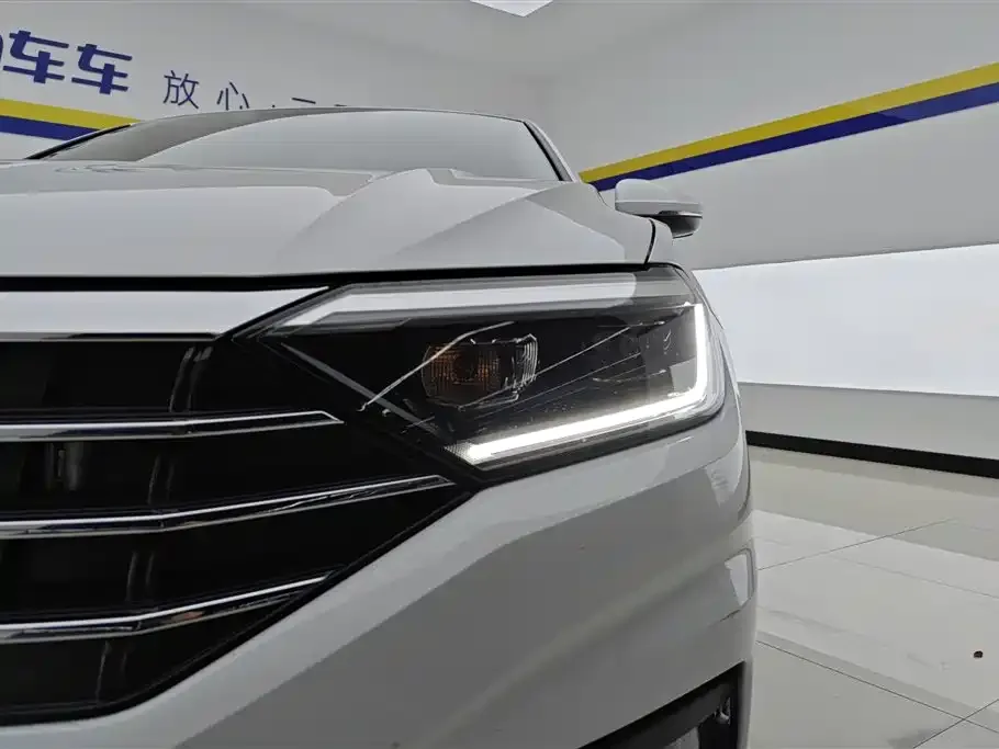 Volkswagen Sagitar 2022 из CN, фото 2